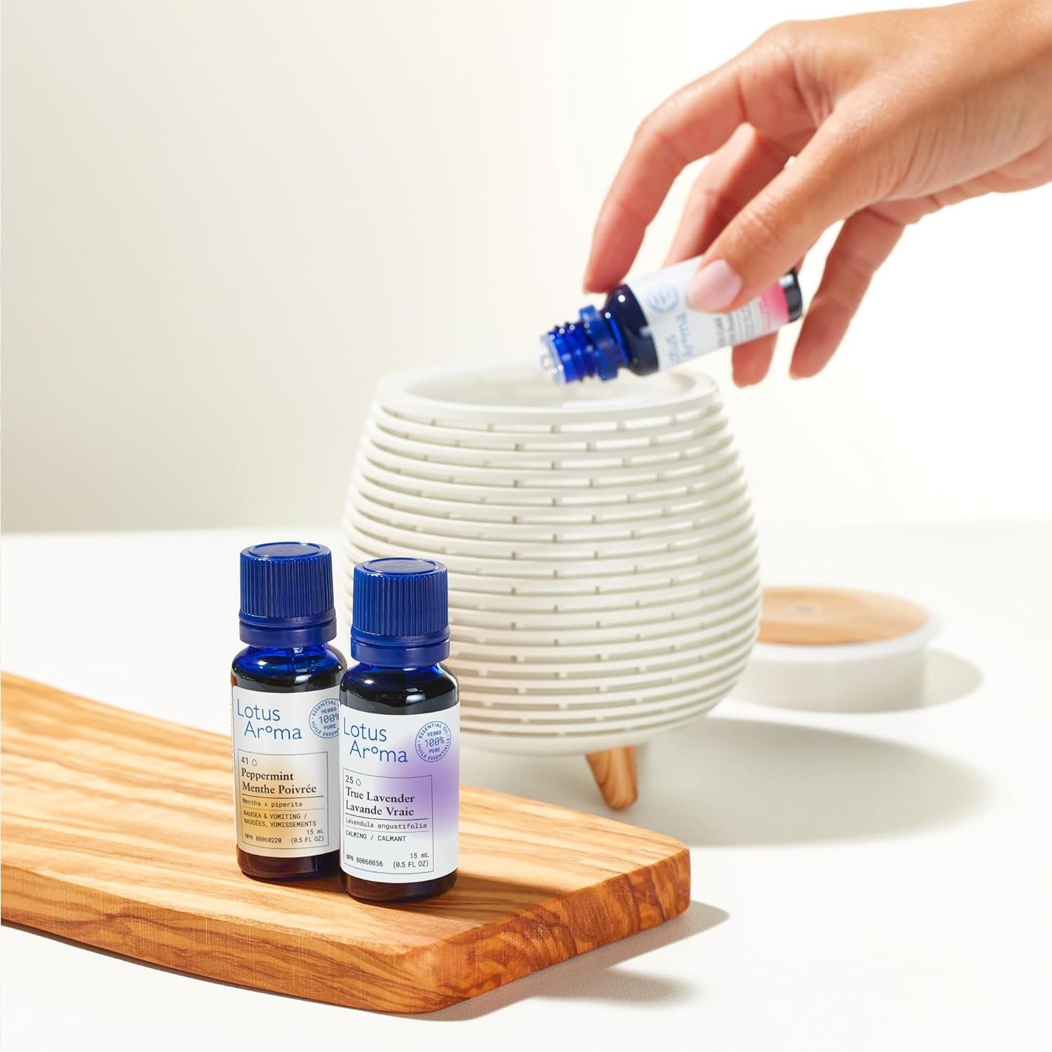 Premium Grade Ylang Ylang Essential Oil, 100% Pure & Undiluted, Relaxing Scent, Natural Essential Oil for Humidifier, Aromatherapy Oil, Fragrance Oil - Huile Essentielle 0.3Oz (10Ml)